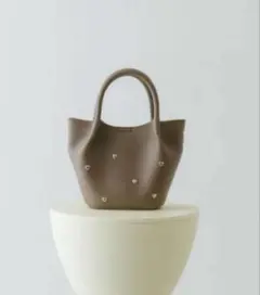 RODESKO ハートスタッズ ショルダーバッグ グレージュ