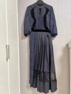 Ameri vintage プリーツドッキングレースワンピース