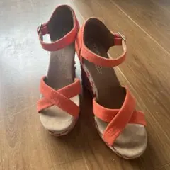 TOMS レディース　サンダル　23.5cmのサムネイル
