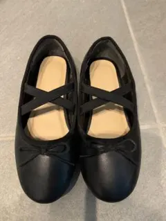 ブラック バレエシューズ クロスストラップ
