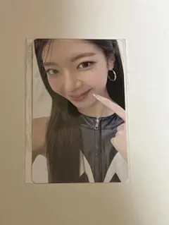 itzy tunnel vision リア アクリルキーホルダー - メルカリ