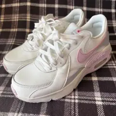 美品 NIKE エアマックス エクシー 24cm ホワイト ピンク