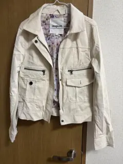 アイボリー ミリタリージャケット