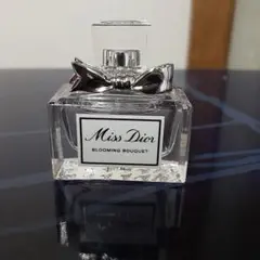 ミス ディオール ブルーミング ブーケ オードゥトワレ