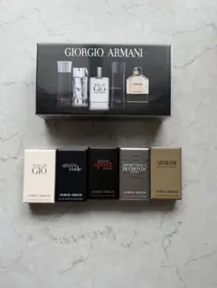 GIORGIO ARMANI ミニ香水 5本セットのサムネイル