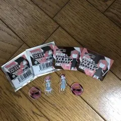 スパイファミリー展　アーニャのアクリルminiフィギュアコレクション　2種