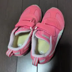 ASICS ピンク スニーカー