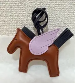 新品ペガサスバッグチャームキーホルダー馬ロデオ風かわいい