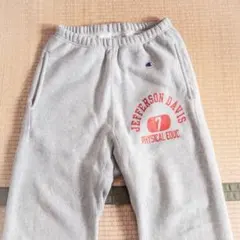Champion リバースウィーブ　スウェットパンツ　グレーで