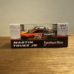 マーチン・トゥルエックス・ジュニア 1:64ミニカー　NASCAR