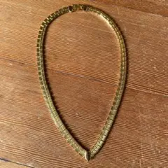 ゴールド V字型 チェーンネックレス