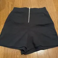 ROSEBUD 黒 ハイウエストショートパンツのサムネイル