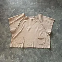 ベージュ ラグランスリーブ トップス ポケット付き