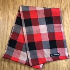 赤チェックマフラー二十重ねタイプ素材不明（スヌーピーは付属無）