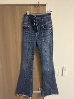 AZUL ブーツカットデニム ハイウエスト