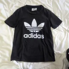 アディダス　adidas 黒 ブラック　キッズTシャツ　140 ロゴプリント