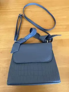 ブルーグレー クロコダイル型押し ショルダーバッグ・ハンドバッグ