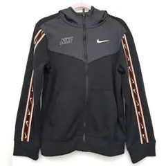 NIKE　ナイキ　パーカー　アウター　Mサイズ　145cm　黒色　10～12歳