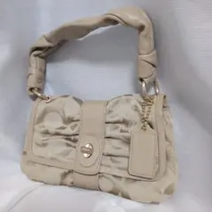 Item thumbnail for item 6b5234cd-5d01-4cdb-90f3-29ca3b48de51