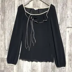 トゥービーシック【美品】40 M 黒 長袖ブラウス フリルのサムネイル