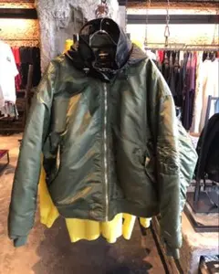 VETEMENTS (ヴェトモン) ×ALPHA バック切り替え　MA-1のサムネイル