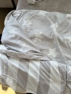 シングルの掛けボックスシーツカバーセット　星柄ストライプ