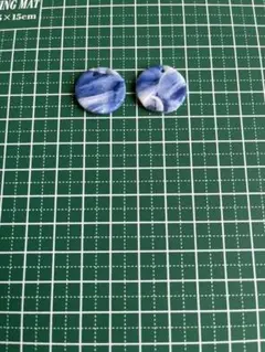 セール品・小ぶり樹脂チャーム・2個