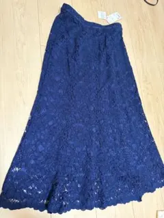 (超美品)ユニクロ　ネイビーレースフレアスカート Mサイズ　タグ付き