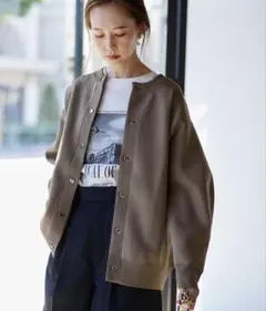 美品　ウォッシャブルバナナスリーブカーディガン　グレー