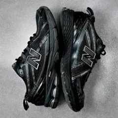 New Balance 1906R ブラック