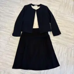 アダムエロペ　ジャケットとロペ　スカート