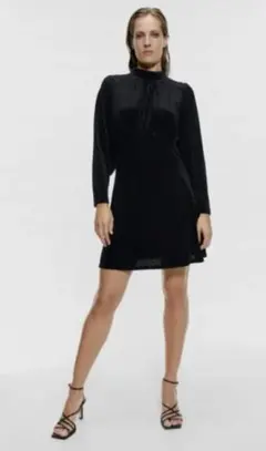 ZARA ベルベット  ワンピース