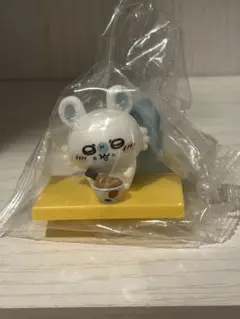 ちいかわ 松屋コラボ 第2弾 オリジナルマスコットフィギュア モモンガ①