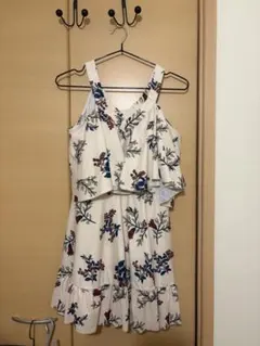 花柄オフショルダー水着ワンピース