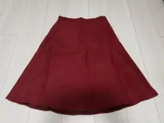 コーデュロイ素材ワインレッドスカート　Mサイズ