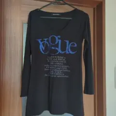 VOGUEロゴ長袖Tシャツ