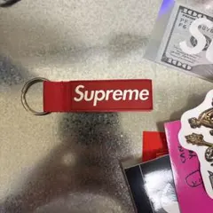Supreme 赤 ナイロン キーホルダー