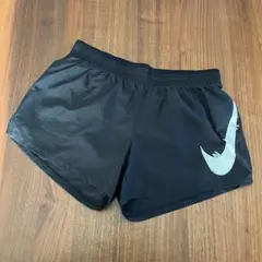 Nike ブラックショートパンツ