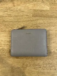 FURLA 二つ折り財布