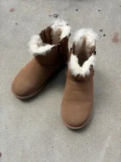 【美品】UGG クラシックミニ ダブルジップ（23.0cm / チェスナット）のサムネイル