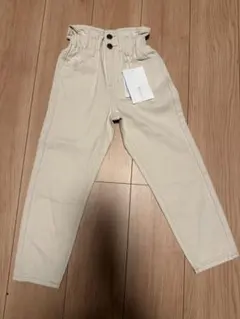 Item thumbnail for item f3c5b2bf-79eb-4a15-8491-345714bb5a48