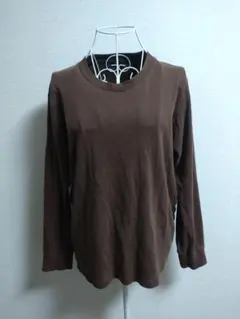 UNIQLO長袖クルーネックTシャツ　M フォロー割り引き対象外