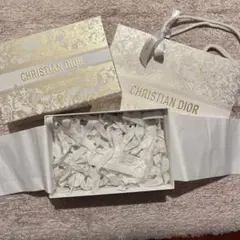 Dior クリスチャンディオール 限定ギフトボックス ショッパつき