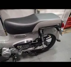 バイク用品【ジャンク品】ロングダブルシート ＆ リアキャリア カブ カスタム バイク用品【ジャンク品】ロングダブルシート ＆ リアキャリア