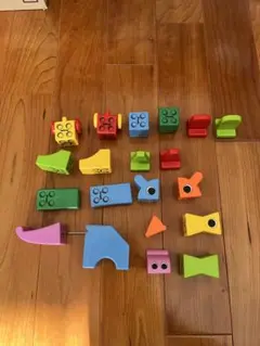 知育玩具 多様な形状のブロックセット