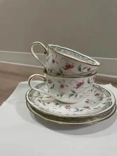 Noritake Bone China 花柄ティーカップ・ソーサーセット