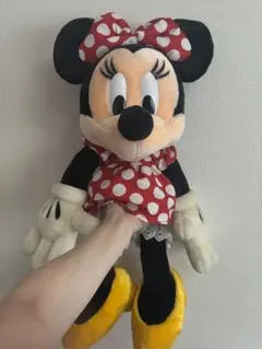 ミニーマウス ぬいぐるみ (身長1m、子どもより大きい) ミニーマウス ぬいぐるみ (身長1m、子どもより大きい) - メルカリ