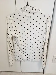 ドット柄タートルネック長袖シャツ
