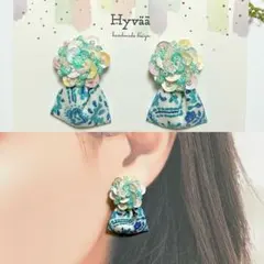 グリーン　ホワイト　ブルー　花柄　ハンドメイド　ピアス　イヤリング　ヒュヴァ