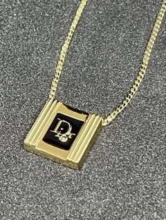 Item thumbnail for item 95ec48a2-34b0-42f3-bcc4-87488c6cc2aa